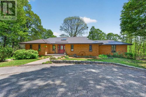 4362 Sills Bay Rd, Sydenham, ON, K0H2T0 | Card Image