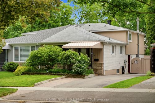 1612 Wavell Cres, Mississauga, ON, L4X1X1 | Card Image