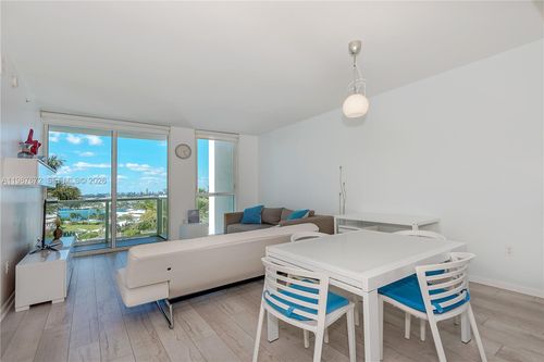 apt-907-253 Ne 2nd St, Miami, FL, 33132-2290 | Card Image