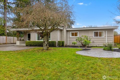 17839 1st Ave Nw, Shoreline, WA, 98177-3404 | Card Image