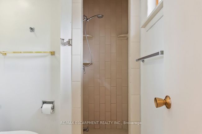 1 Dunbarton Cres, House other with 4 bedrooms, 3 bathrooms and 4 parking in Brampton ON | Image 30