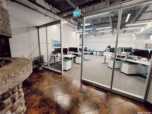 tech-301 Ontario Ave, Saskatoon, SK, S7K1S3 | Card Image