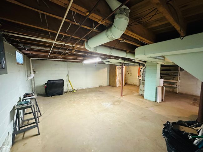 403 E Washington St, House other with 3 bedrooms, 2 bathrooms and null parking in Loogootee IN | Image 23