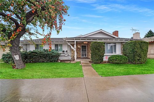 16722 Goldenwest St, Huntington Beach, CA, 92647 | Card Image