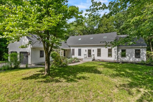 29 Pond Shore Dr, Cumberland, ME, 04021-3140 | Card Image