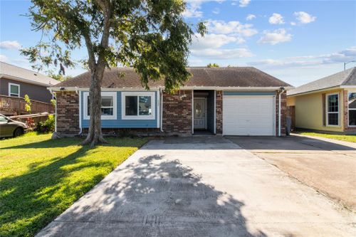 4806 Moody Reef Drive, Bacliff, TX, 77518 | Card Image