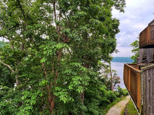 9369 S Pointe Lasalles Dr, Bloomington, IN, 47401-9011 | Card Image