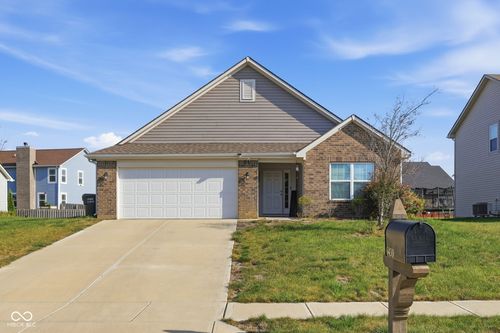 6430 W Mulberry Way, Greenfield, IN, 46140-1287 | Card Image