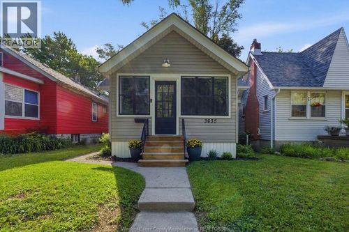 3635 Peter St, Windsor, ON, N9C1J8 | Card Image