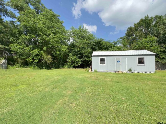 22001 County Road 2321, House other with 3 bedrooms, 2 bathrooms and null parking in Arp TX | Image 7