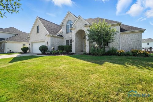 9011 Bear Creek Dr, Sylvania, OH, 43560-9865 | Card Image