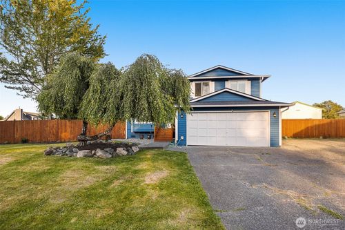 6731 64th Dr Ne, Marysville, WA, 98270-5333 | Card Image