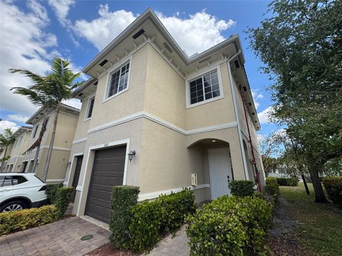 2683-2675 Sw 81st Ter, Miramar, FL, 33025-2479 | Card Image