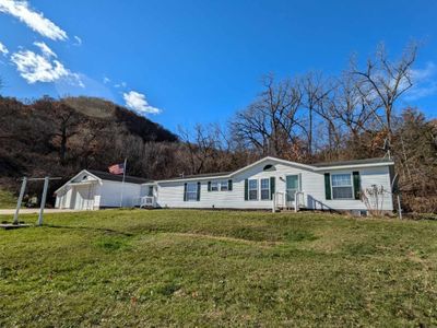 2610 Hwy 26, House other with 3 bedrooms, 2 bathrooms and null parking in Lansing IA | Image 1