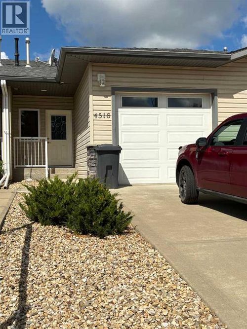 4516 54 St, Ponoka, AB, T4J1J4 | Card Image