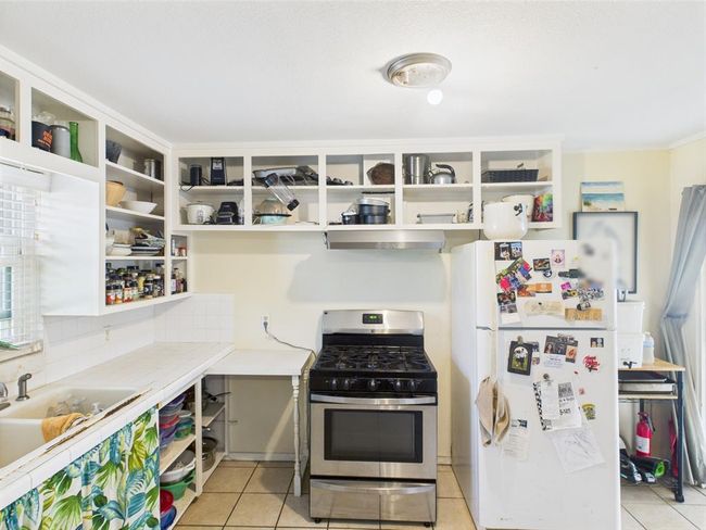 1429 S Mathis St, House other with 2 bedrooms, 1 bathrooms and null parking in Rockport TX | Image 7