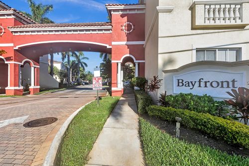 323 Bayfront Dr, Boynton Beach, FL, 33435-8639 | Card Image