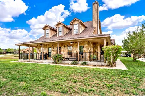 3283 Hartfield Rd, La Vernia, TX, 78121-4377 | Card Image
