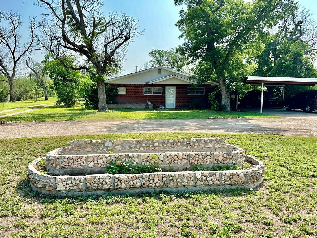 Travis St, San Angelo, TX 76903