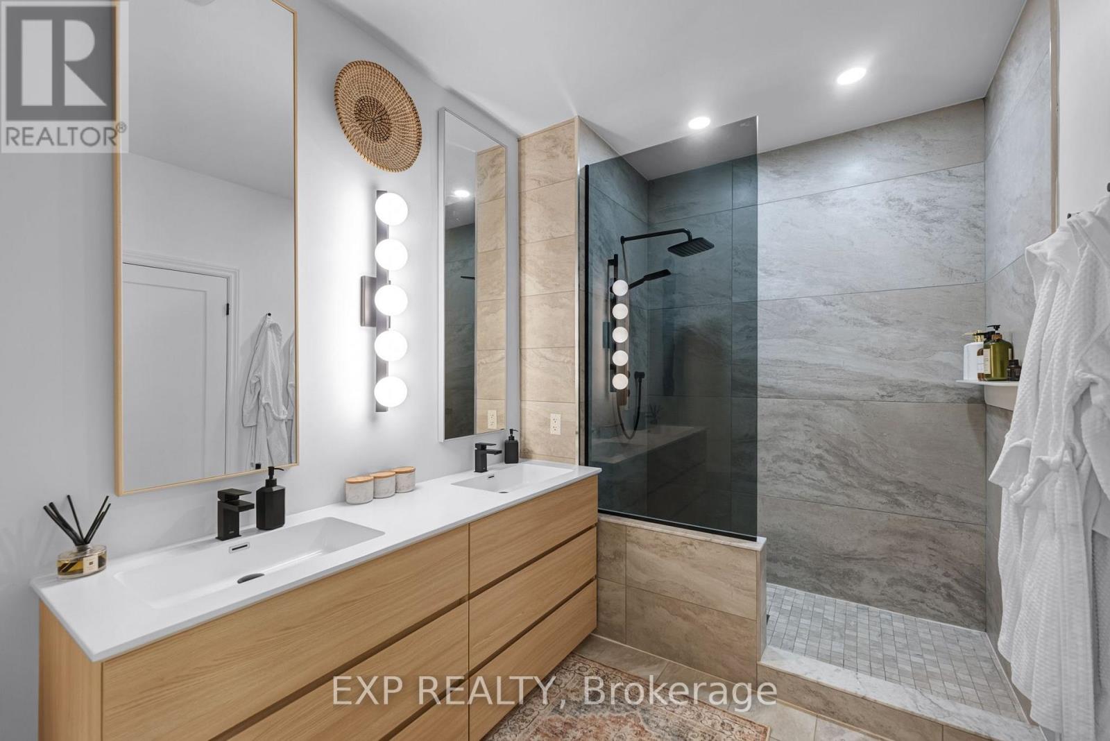 Residential in Wasaga Beach 2
