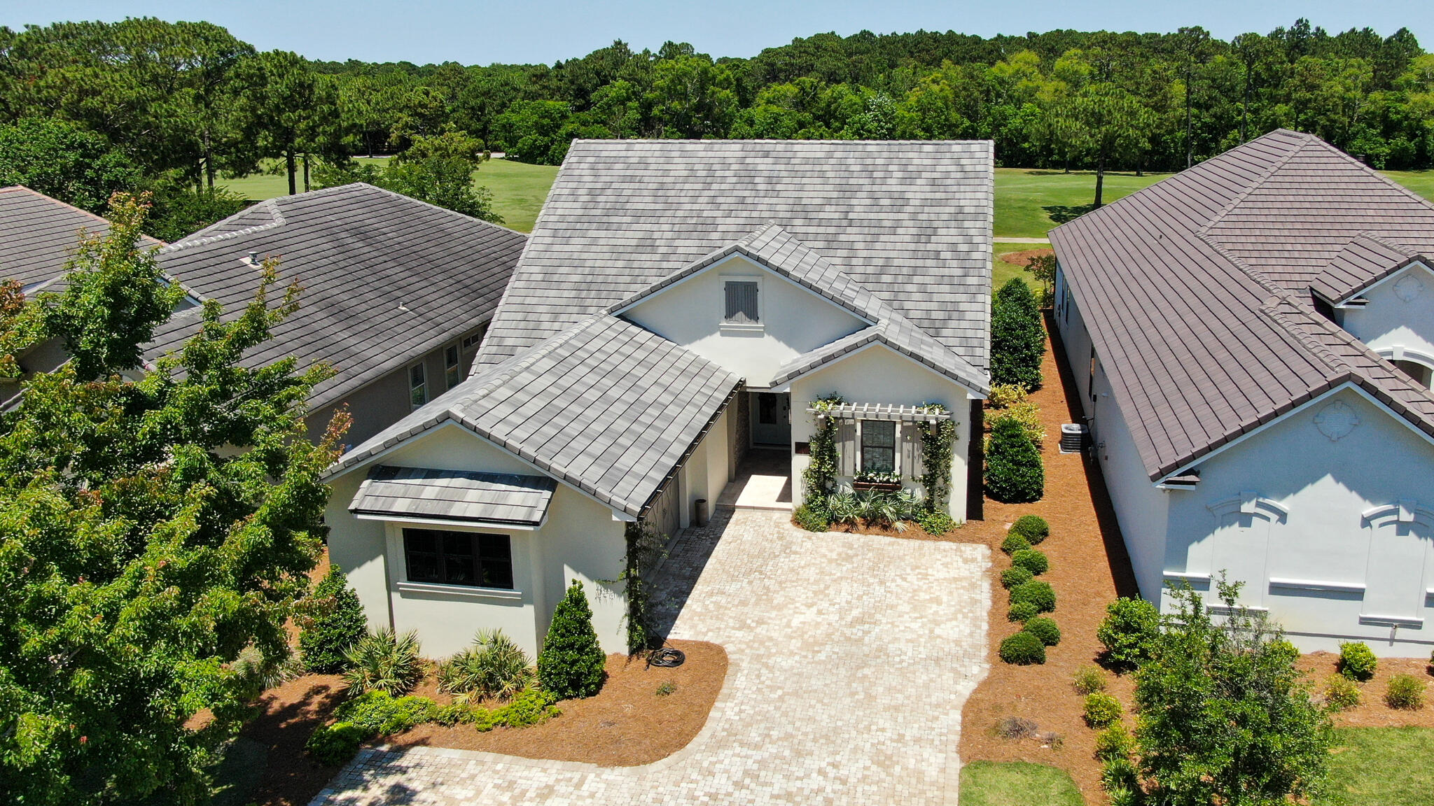 Carriage Ln, Destin, FL 32541