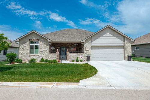 3673 N Lakeway Ct, Wichita, KS, 67205 | Card Image