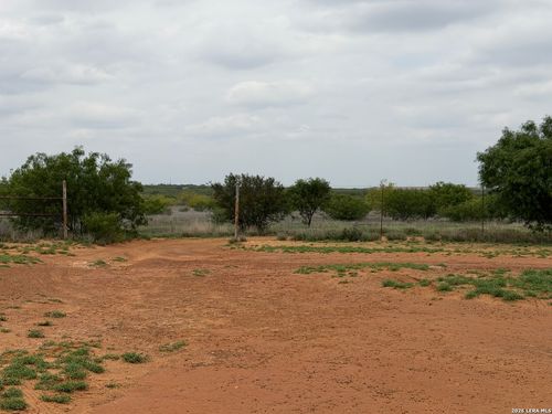 6336 N 1557, Carrizo Springs, TX, 78834 | Card Image