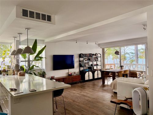 apt-205-1430 Brickell Bay Dr, Miami, FL, 33131-3601 | Card Image