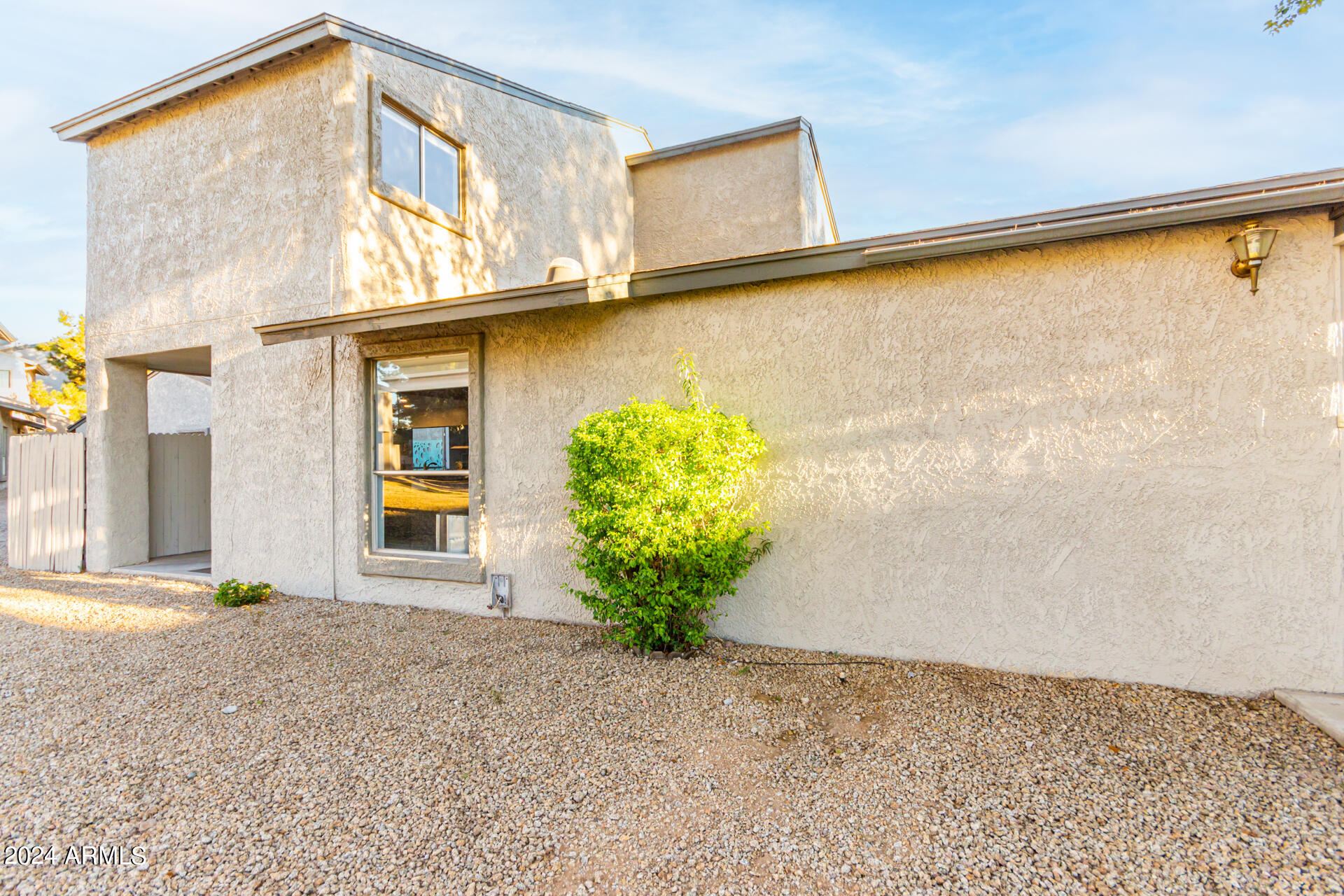 15426 N 2 Nd Way, For Sale in Phoenix Zoocasa