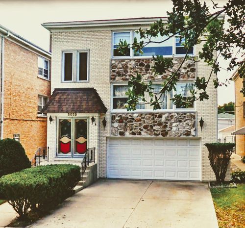2-5025 Carol St, Skokie, IL, 60077-2227 | Card Image