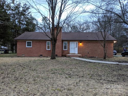 632 Catawba Cir N, Matthews, NC, 28104-5125 | Card Image