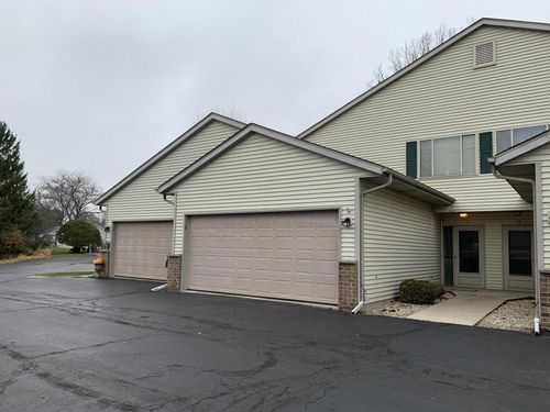 2-976 Roseland Drive, Kewaskum, WI, 53040 | Card Image