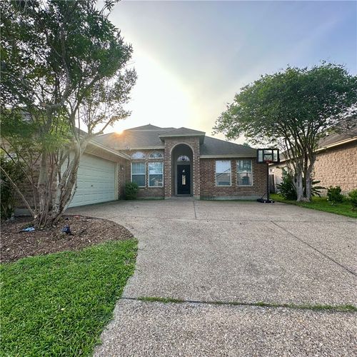 8321 Salsa Dr, Corpus Christi, TX, 78414-6452 | Card Image