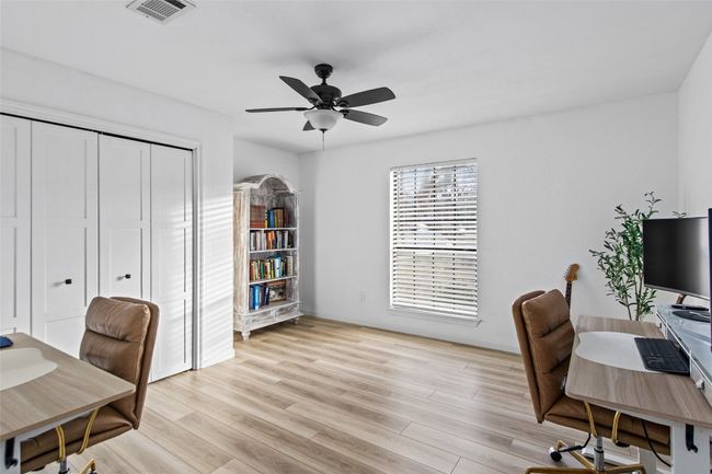 Secondary bedroom | Image 21