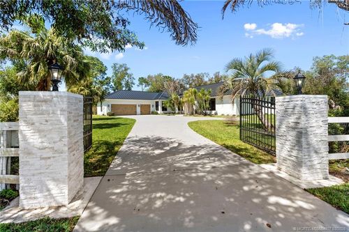 9856 Sw Pueblo Ter, Palm City, FL, 34990-5423 | Card Image