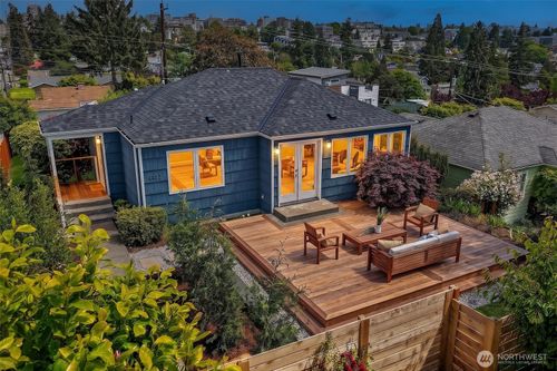 4402 49th Ave Sw, Seattle, WA, 98116-4022 | Card Image
