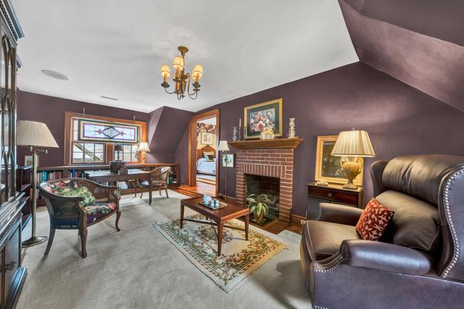 Sitting Room | Image 49