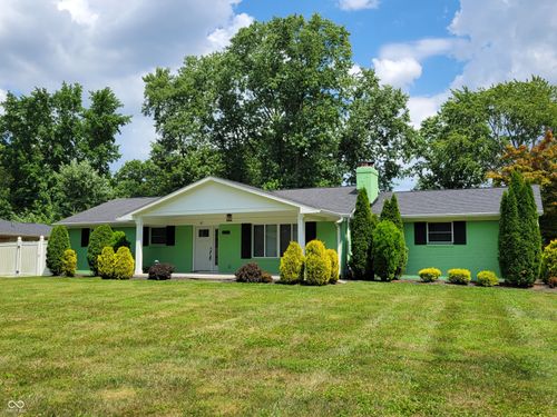 8201 Windcombe Blvd, Indianapolis, IN, 46240-2393 | Card Image