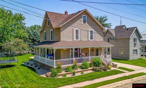 136 1st Ave W, Alden, MN, 56009-1002 | Card Image