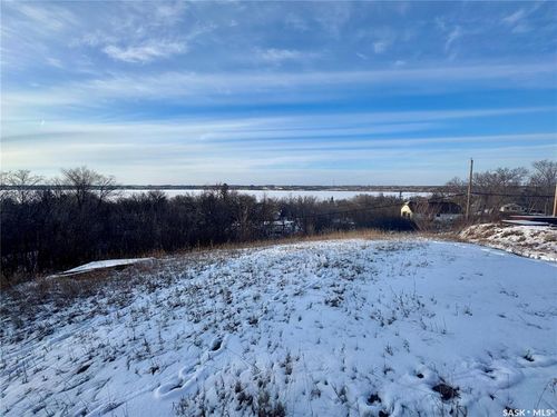 338 Green Avenue, Regina Beach, SK, S4G4C0 | Card Image