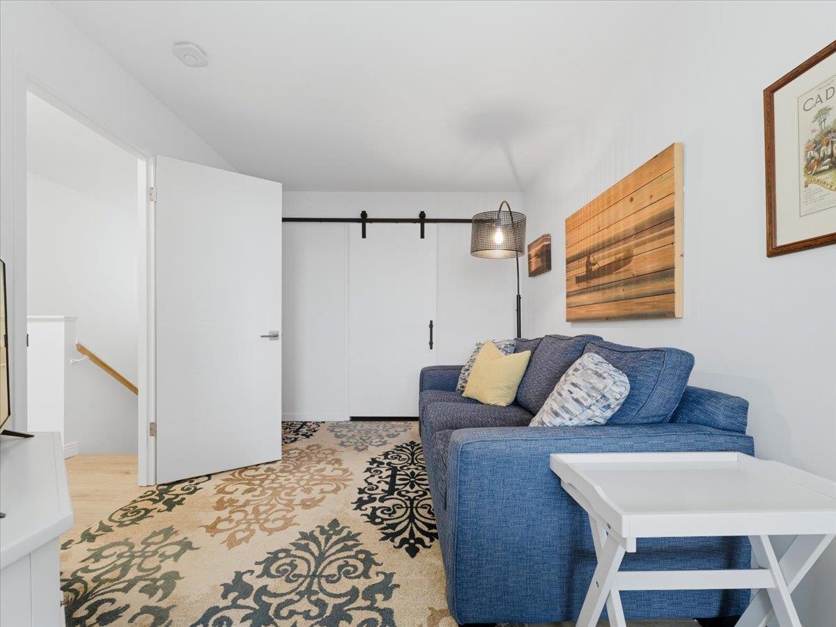 Residential in North Vancouver 3