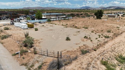 4248 Suwanee St, El Paso, TX, 79938-8281 | Card Image