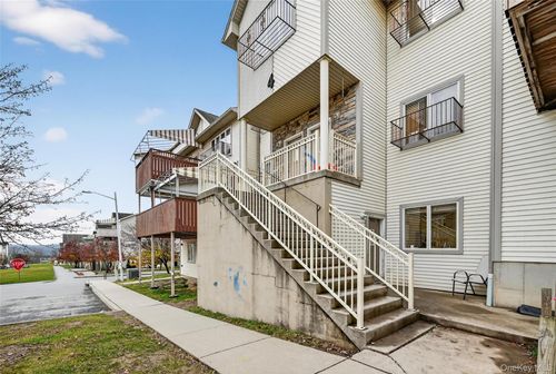 unit-102-4 Toltchav Way, Monroe, NY, 10950-8575 | Card Image