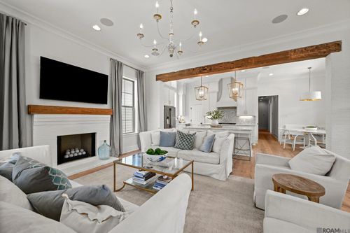 10715 Turning Leaf Dr, Baton Rouge, LA, 70810-7628 | Card Image