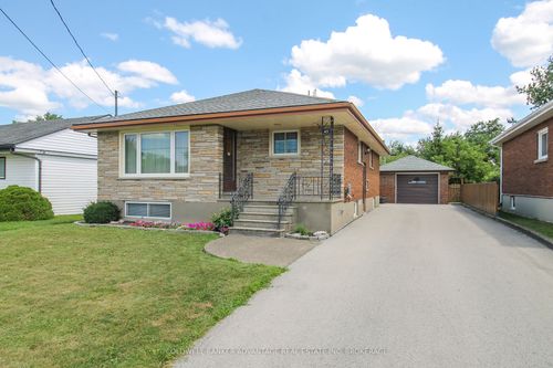 43 Clarke St, Port Colborne, ON, L3K2E9 | Card Image