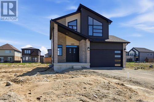 2859 Buroak Dr, London, ON, N6G2V8 | Card Image