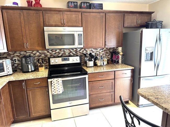 28102 - 3779 Carambola Cir N, Condo with 3 bedrooms, 3 bathrooms and null parking in Coconut Creek FL | Image 7