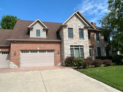 1910 Parkside Dr, Sycamore, IL, 60178-3315 | Card Image