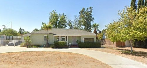 15156 Kingsbury St, Mission Hills, CA, 91345-2026 | Card Image