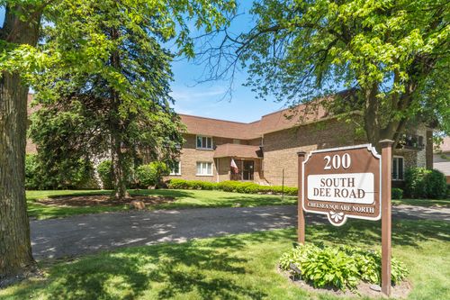 1d-200 S Dee Rd, Park Ridge, IL, 60068-3772 | Card Image